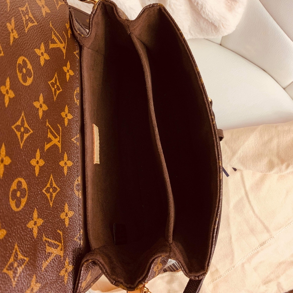 Louis Vuitton Pochette Metis - Picture 2 of 6